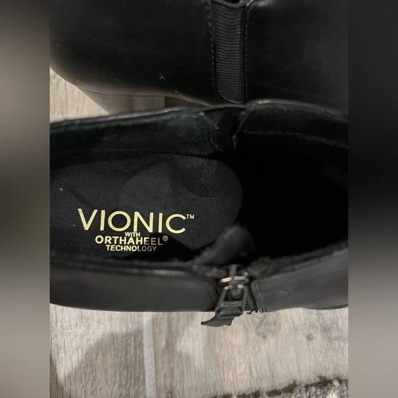 Vionic Upright Taber‎ Black booties size 7 Excellent Condition - Picture 6 of 10